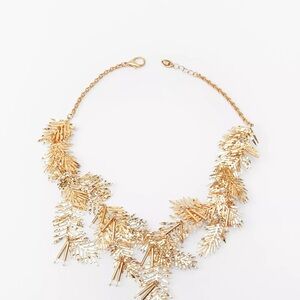 nwot zara Elegant Gold Leaf Necklace